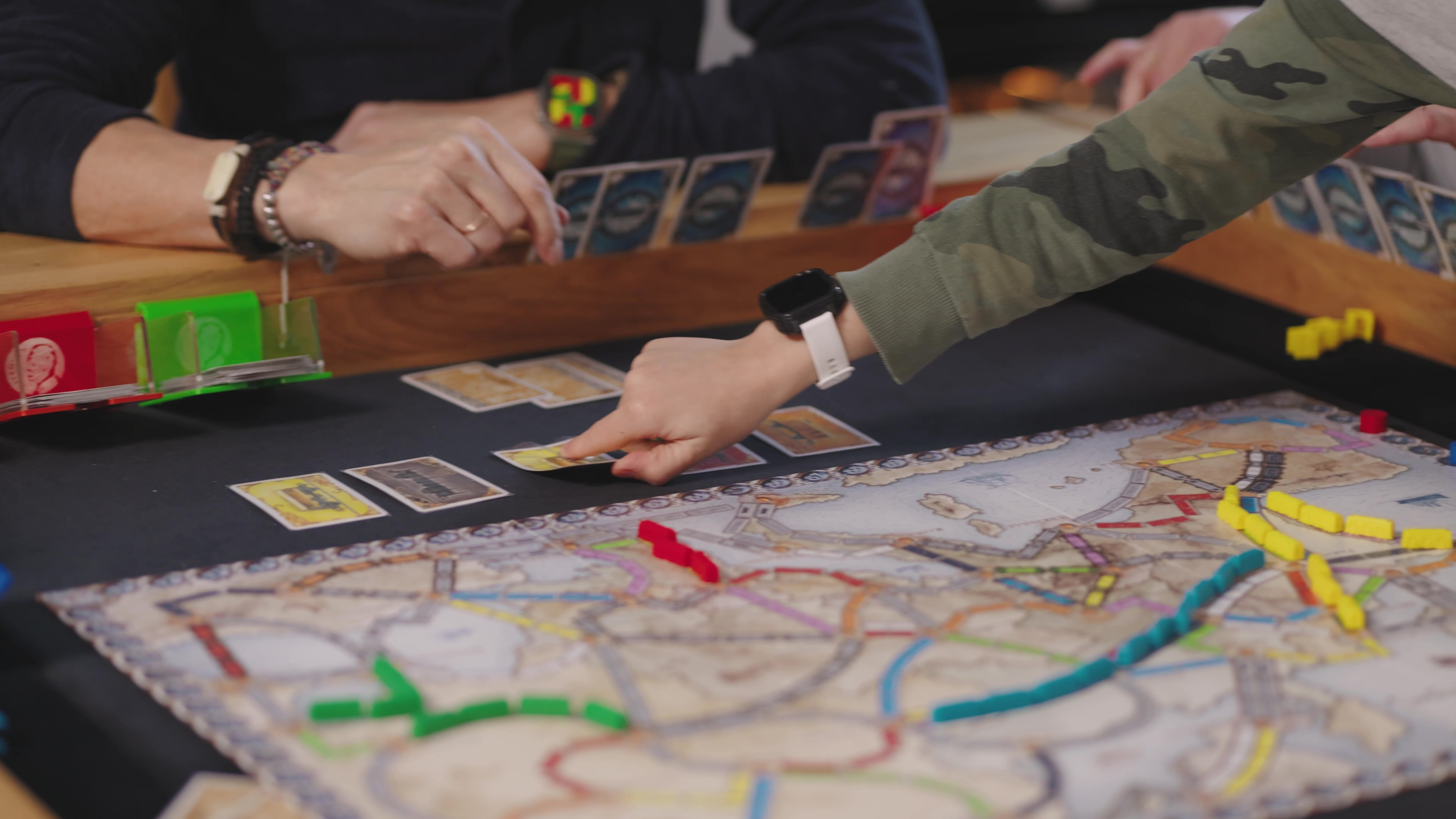 The Victor – Everyday Gaming Table by Geeknson by Geeknson Team - A ...
